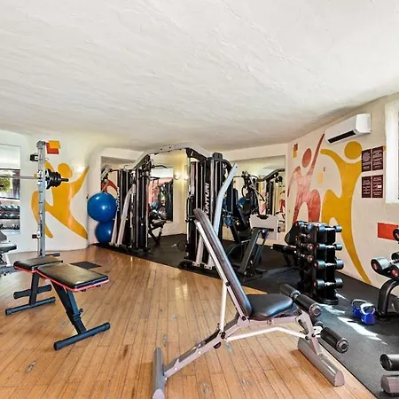 Mediterranean Bliss - 3 Bedroom Ground Floor Apartment Estepona