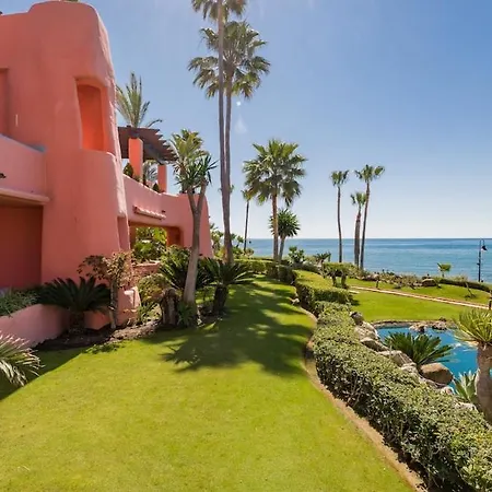 Mediterranean Bliss - 3 Bedroom Ground Floor Apartment